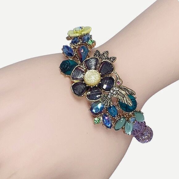 Betsey Johnson Hummingbird Flower Bracelet 7" Icy Crystal Spring Ahead VTG - Picture 3 of 10
